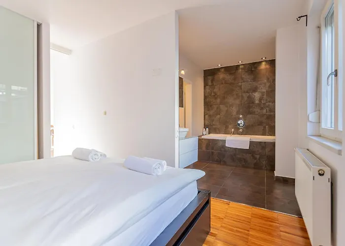 Apartament Modern Floor With A Terrace *