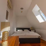 Modern Floor With A Terrace شقة بودابست