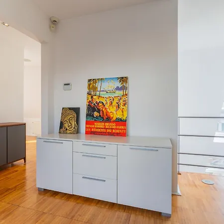 Modern Floor With A Terrace *