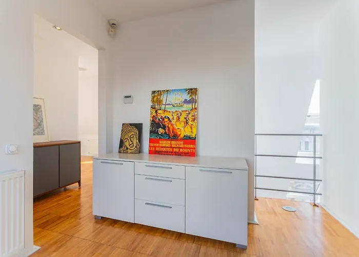Modern Floor With A Terrace *